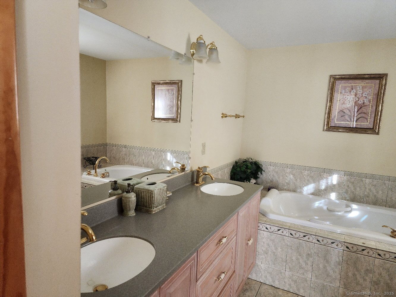 21 Brookview Avenue Wallingford CT 06492