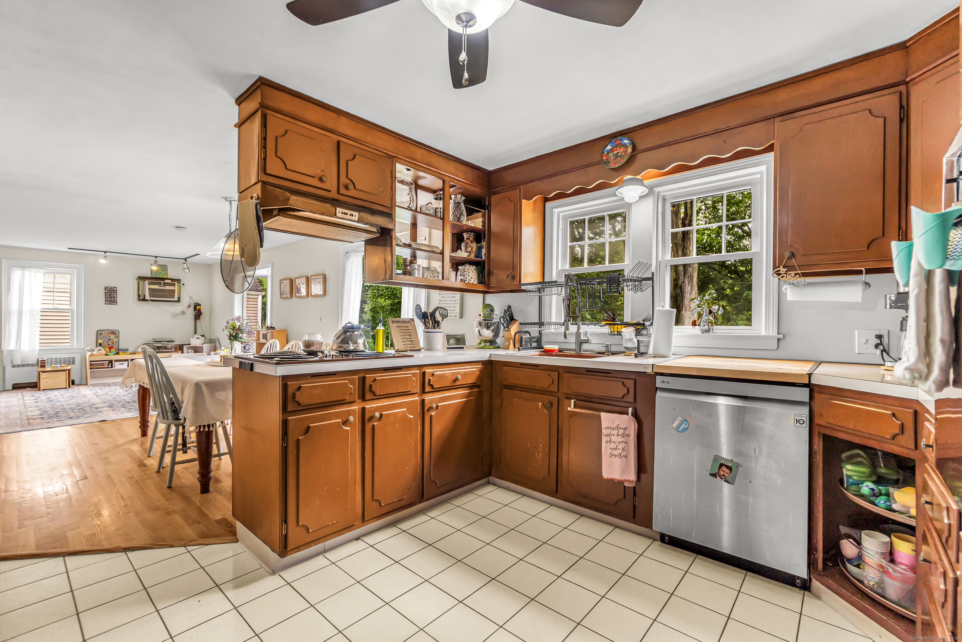492 North Street Milford CT 06461