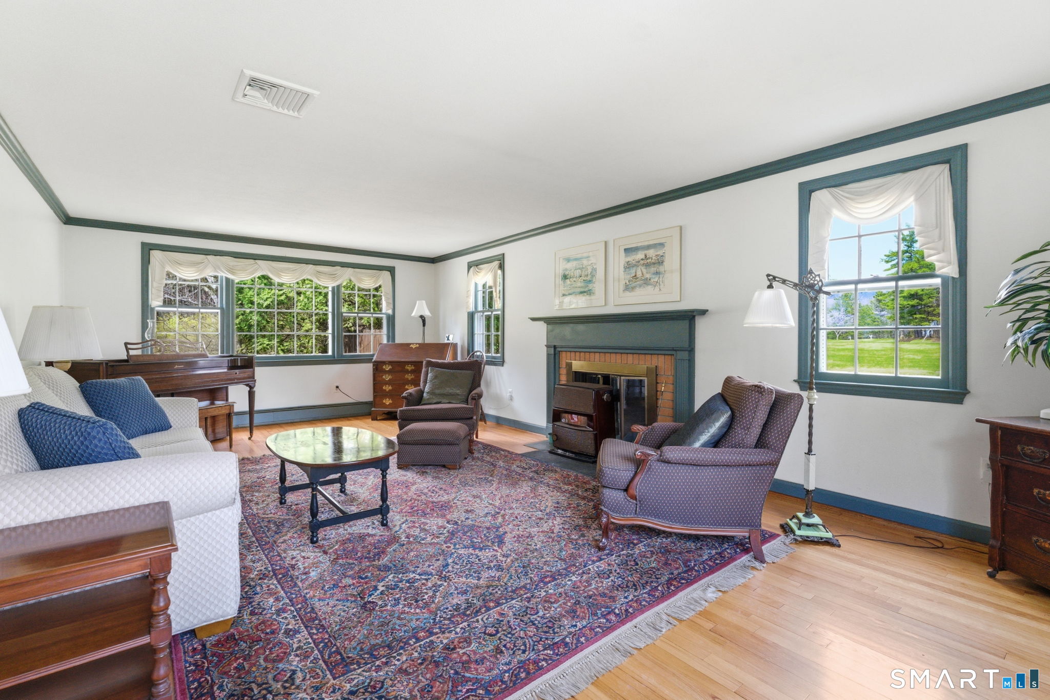 3 Lenora Drive Simsbury CT 06092