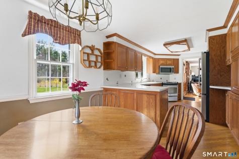 3 Lenora Drive Simsbury CT 06092