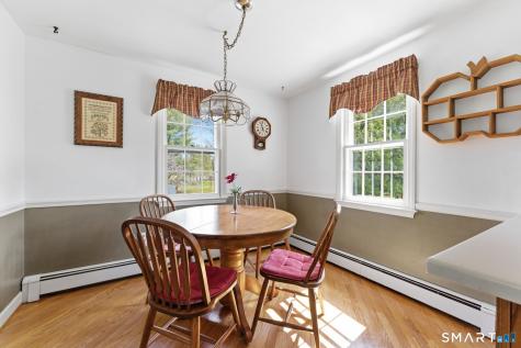 3 Lenora Drive Simsbury CT 06092