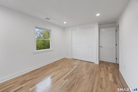 3 Boulder Creek Road Newtown CT 06470