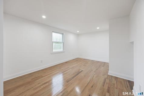 3 Boulder Creek Road Newtown CT 06470