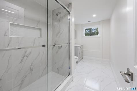 3 Boulder Creek Road Newtown CT 06470