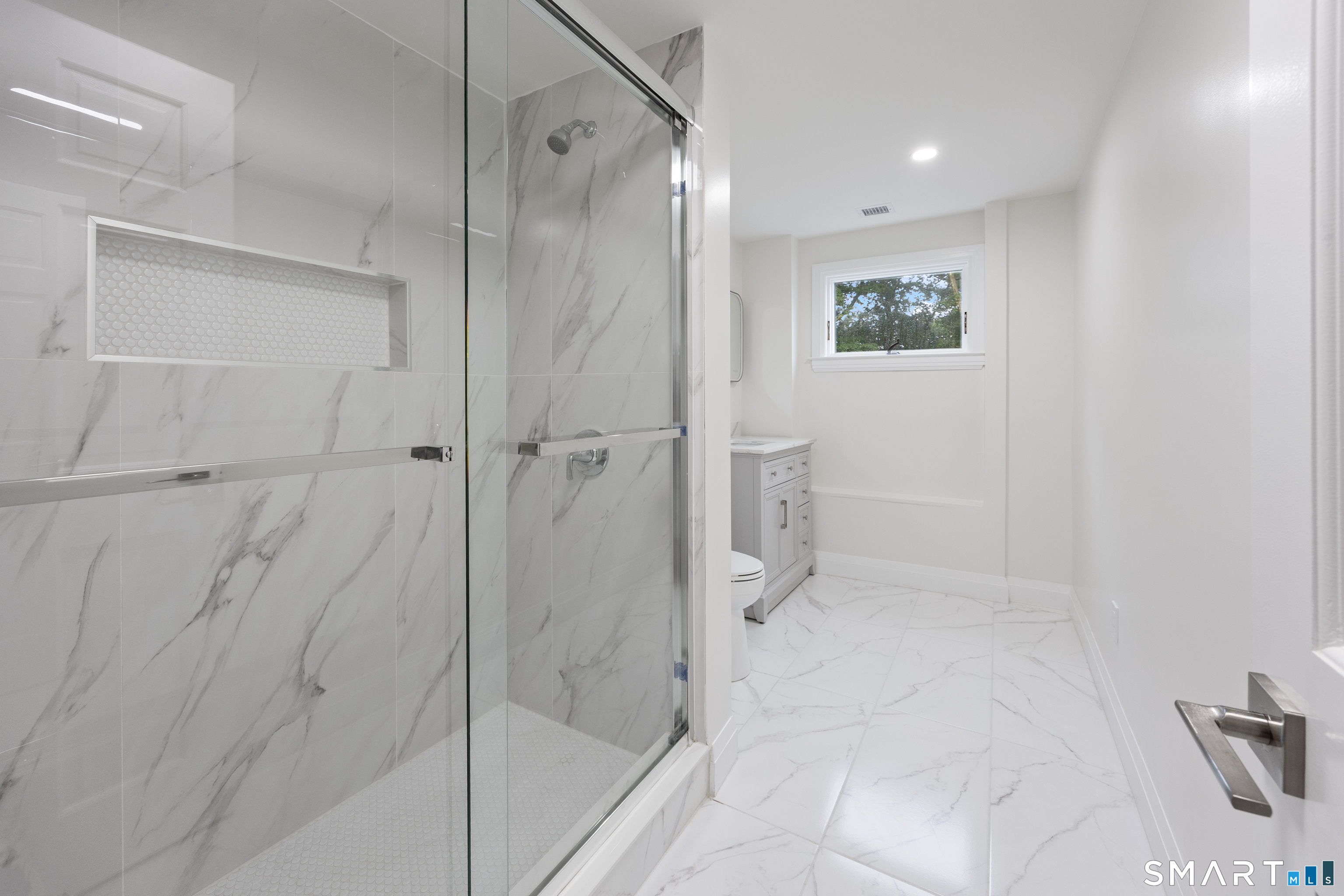 3 Boulder Creek Road Newtown CT 06470
