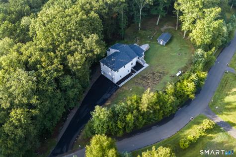 3 Boulder Creek Road Newtown CT 06470