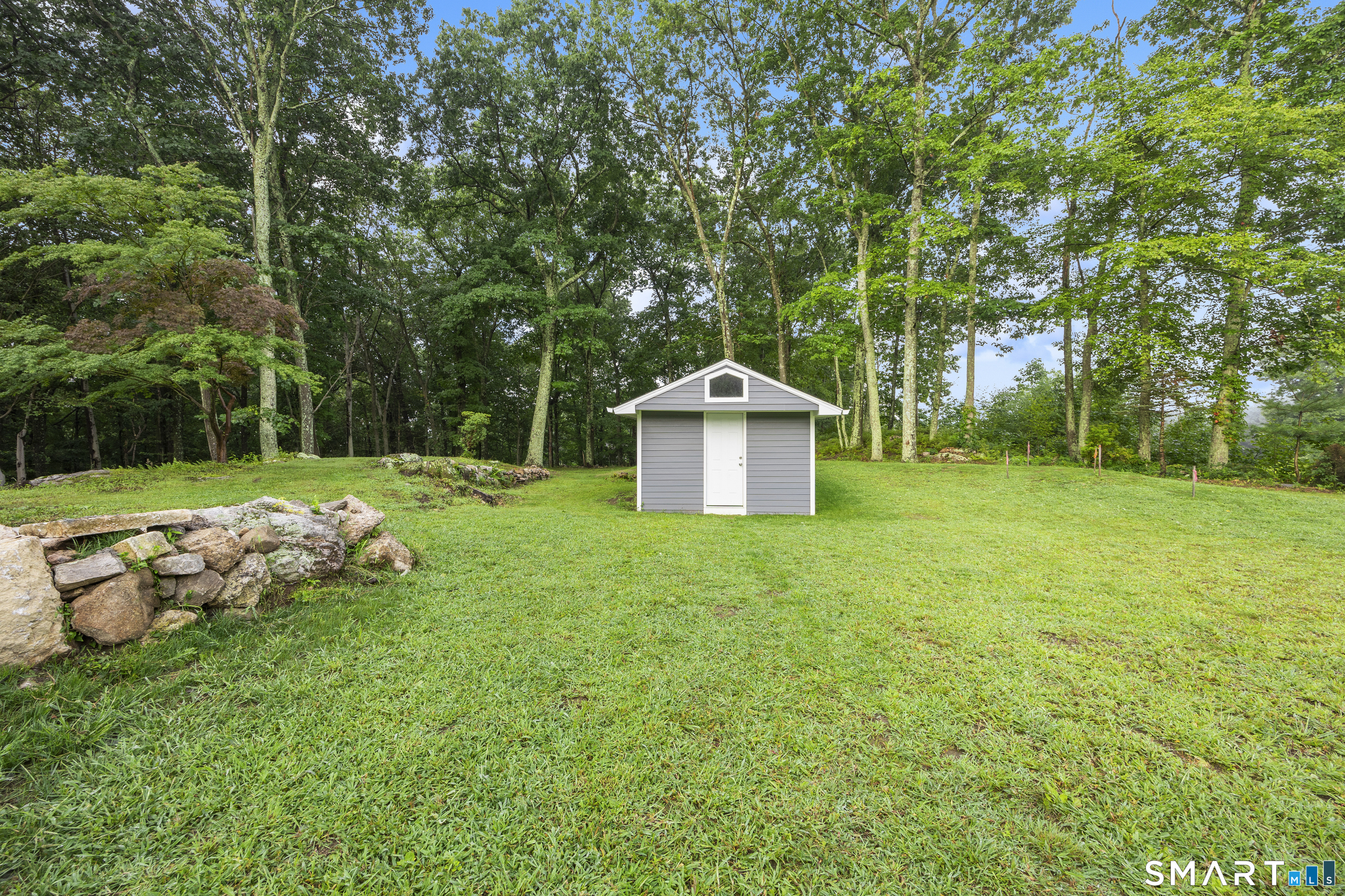 3 Boulder Creek Road Newtown CT 06470