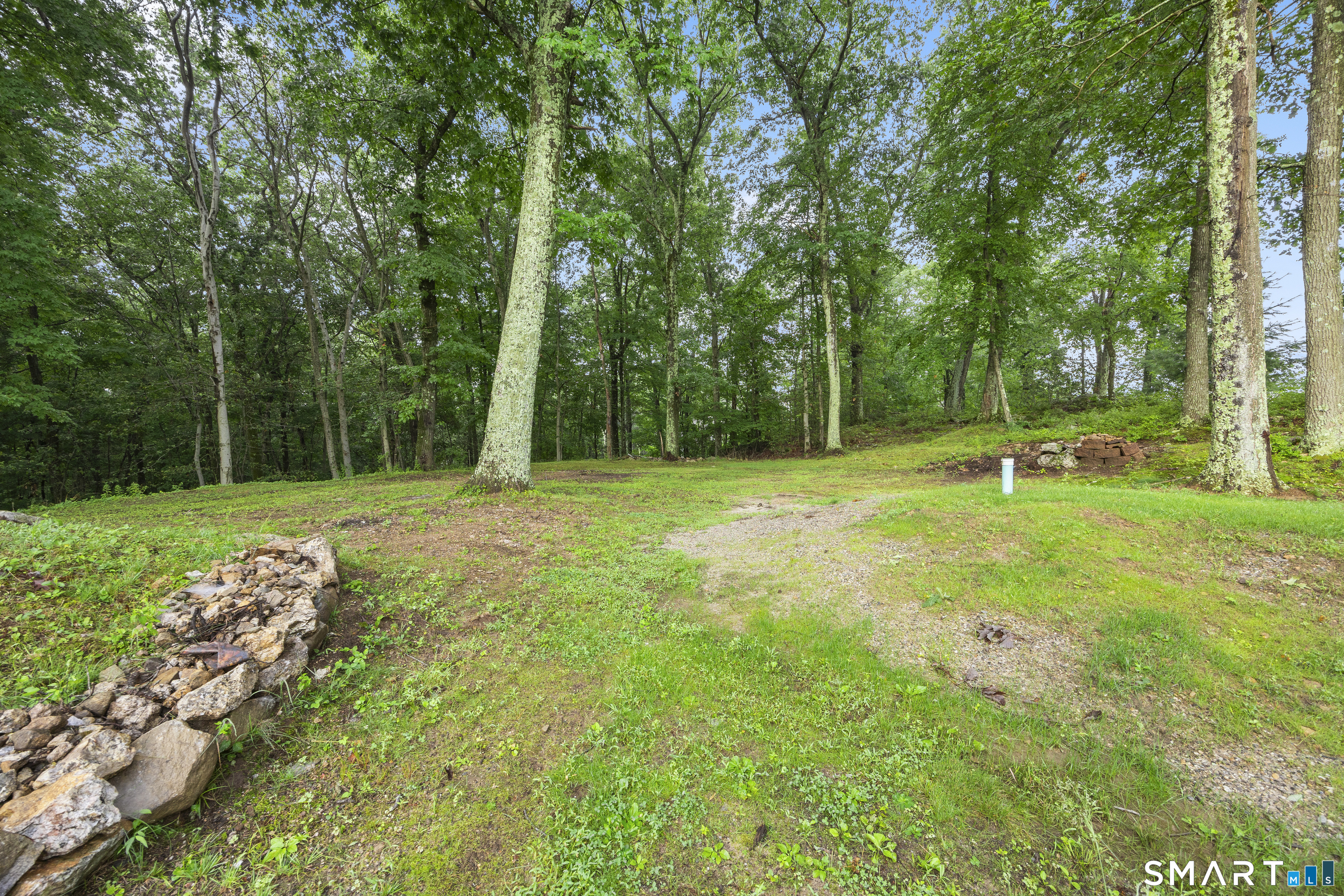 3 Boulder Creek Road Newtown CT 06470