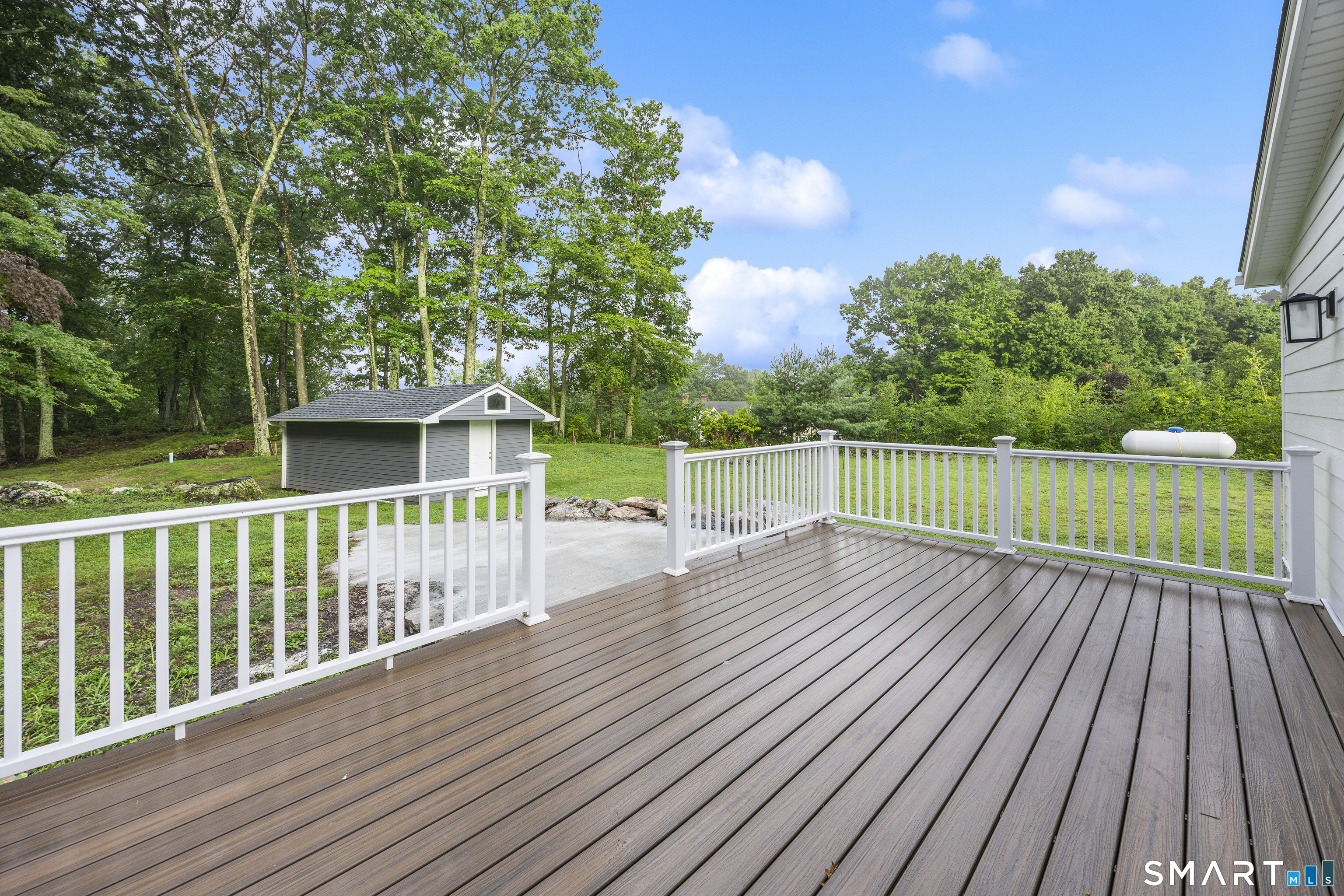 3 Boulder Creek Road Newtown CT 06470