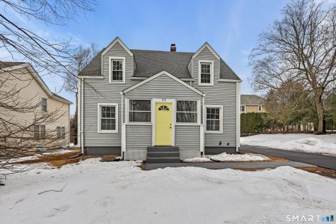 35 Kingston Street Wethersfield CT 06109