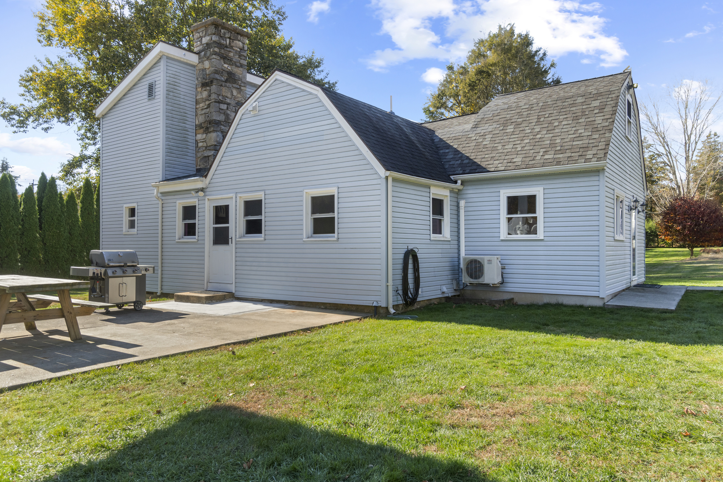 13 Old Post Road Old Lyme CT 06371