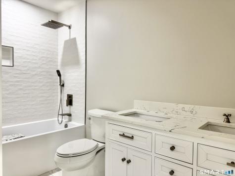2 Pickett Road Roxbury CT 06783