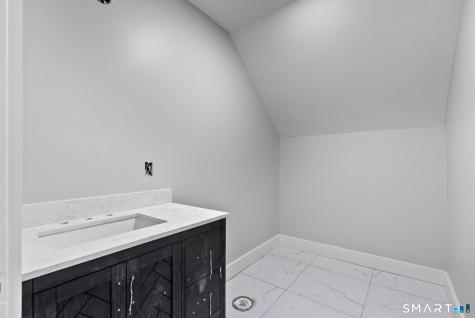 2 Pickett Road Roxbury CT 06783