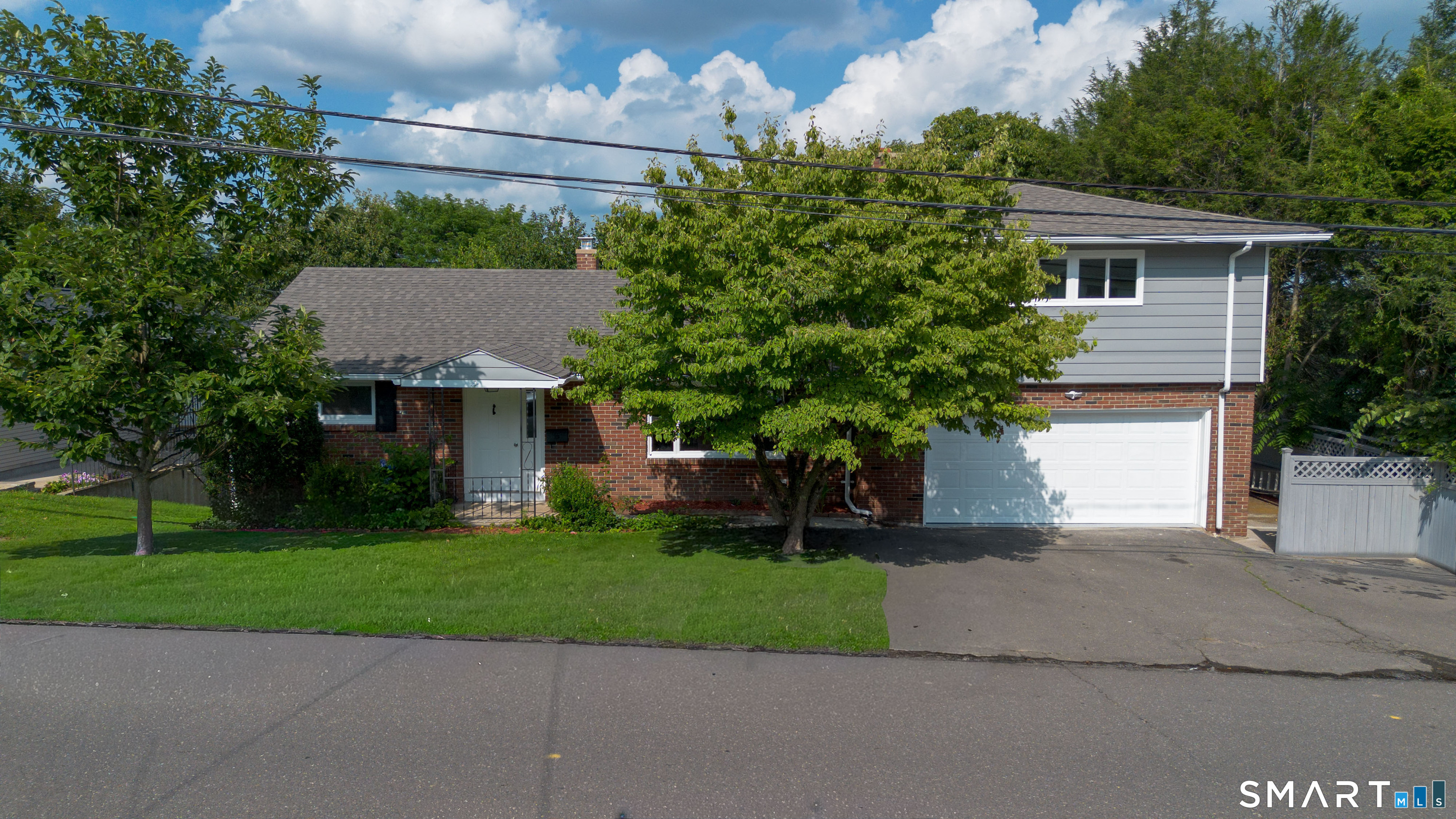 81 Esther Avenue Waterbury CT 06708