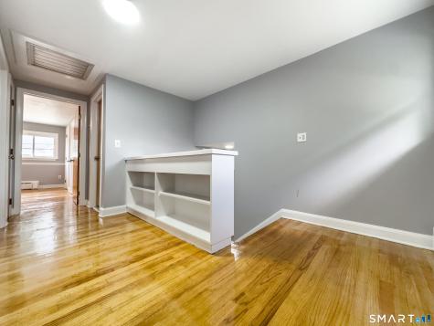 81 Esther Avenue Waterbury CT 06708