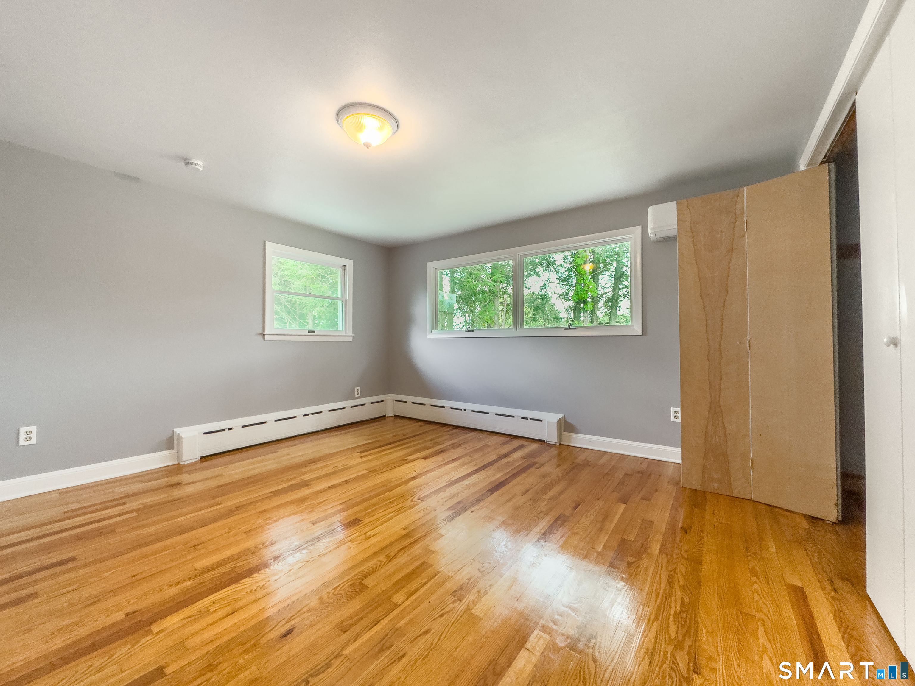 81 Esther Avenue Waterbury CT 06708