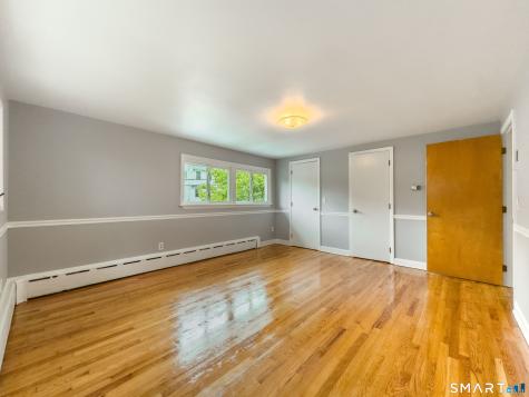 81 Esther Avenue Waterbury CT 06708