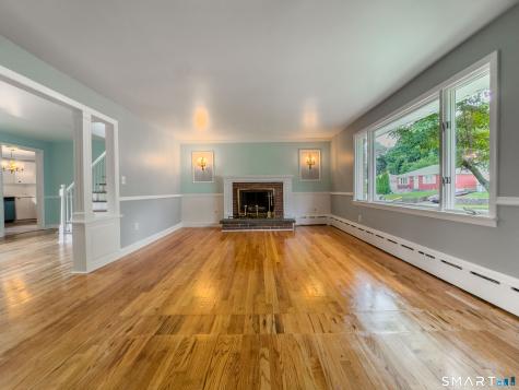 81 Esther Avenue Waterbury CT 06708