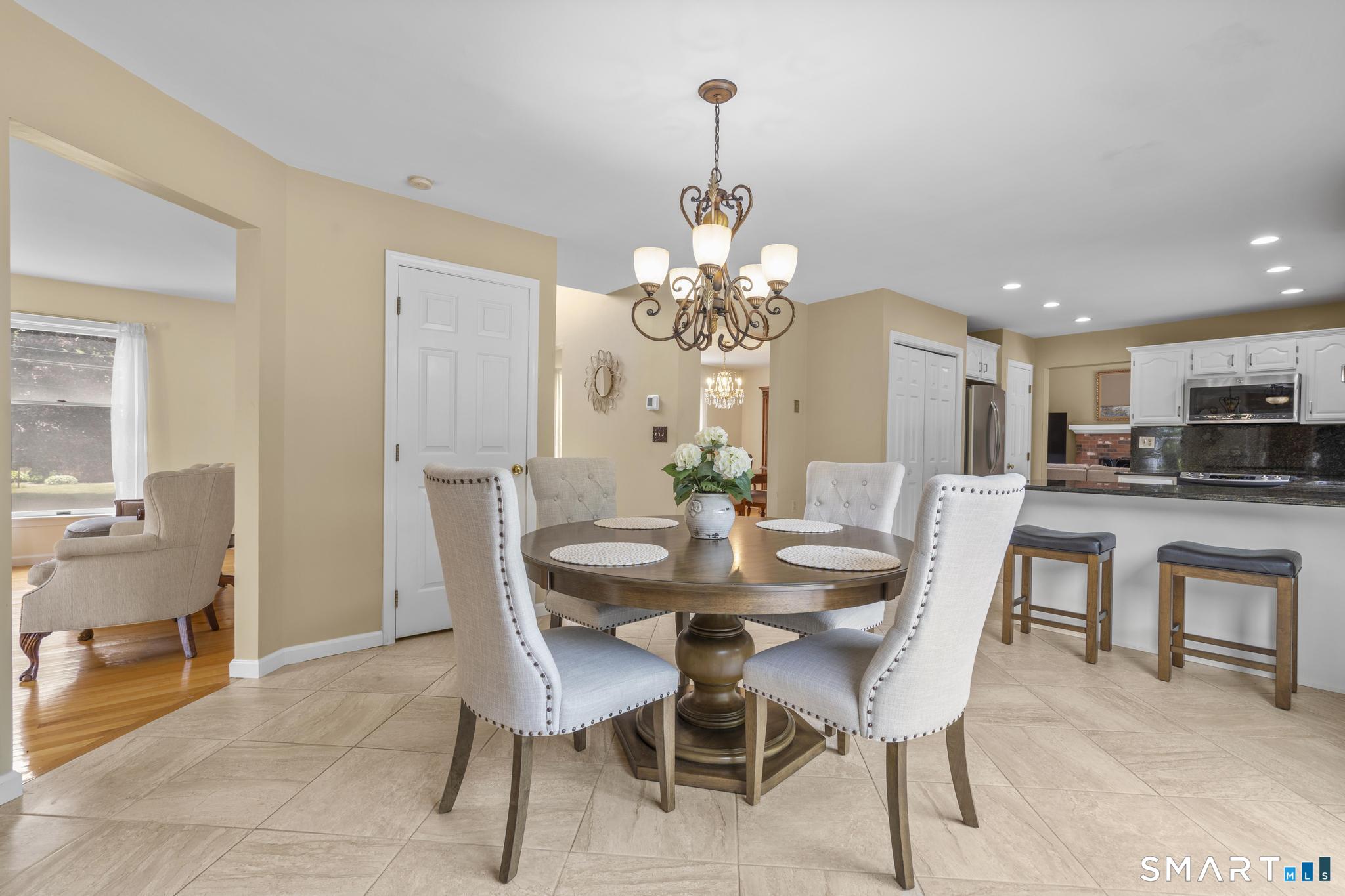 32 Justine Drive North Haven CT 06473