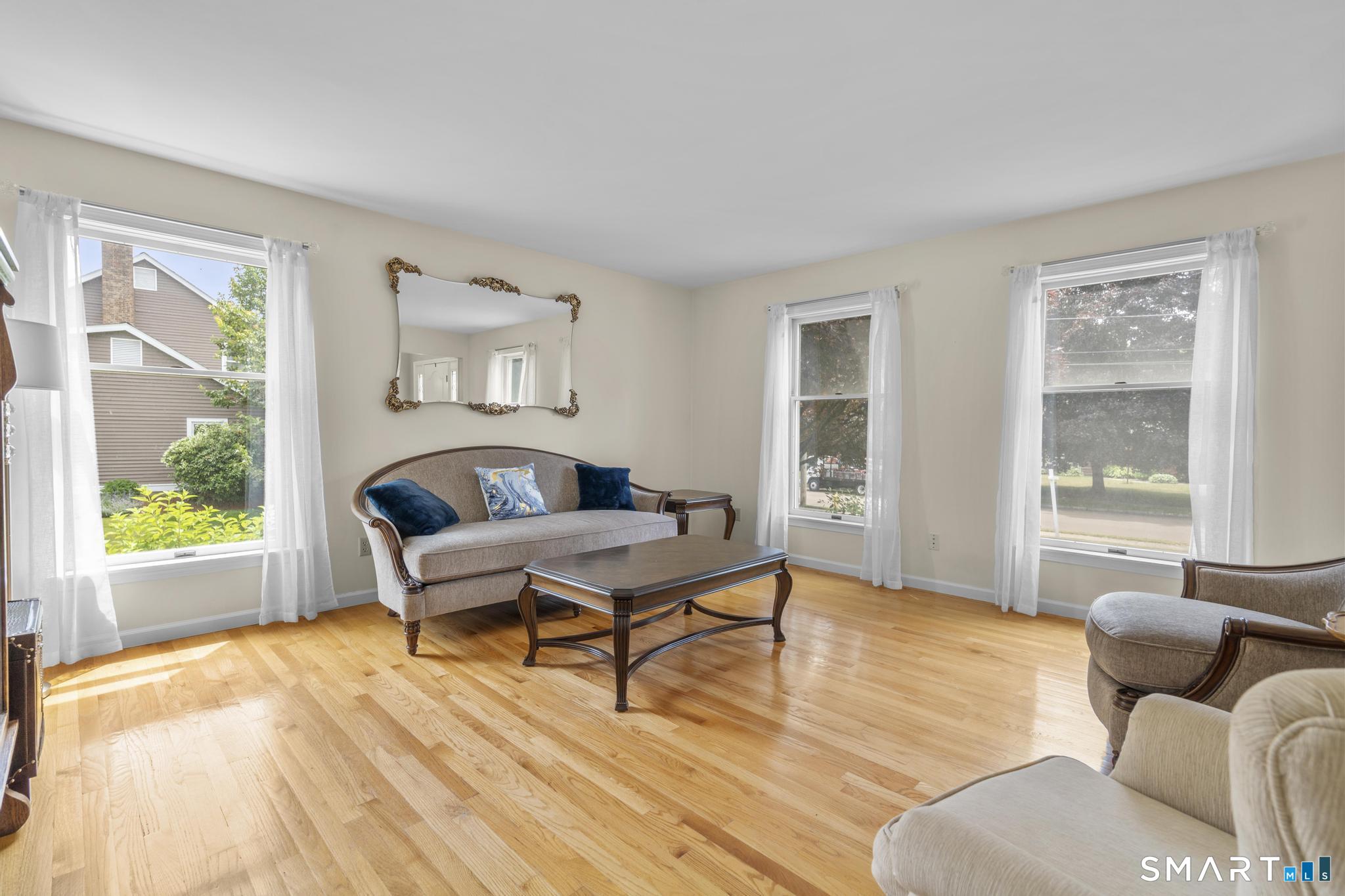 32 Justine Drive North Haven CT 06473