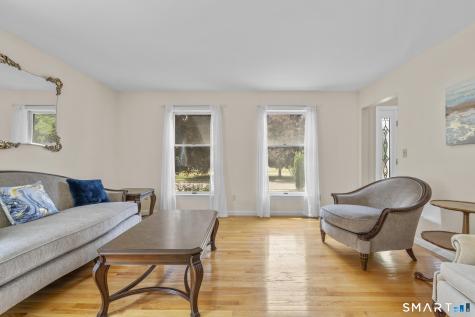32 Justine Drive North Haven CT 06473