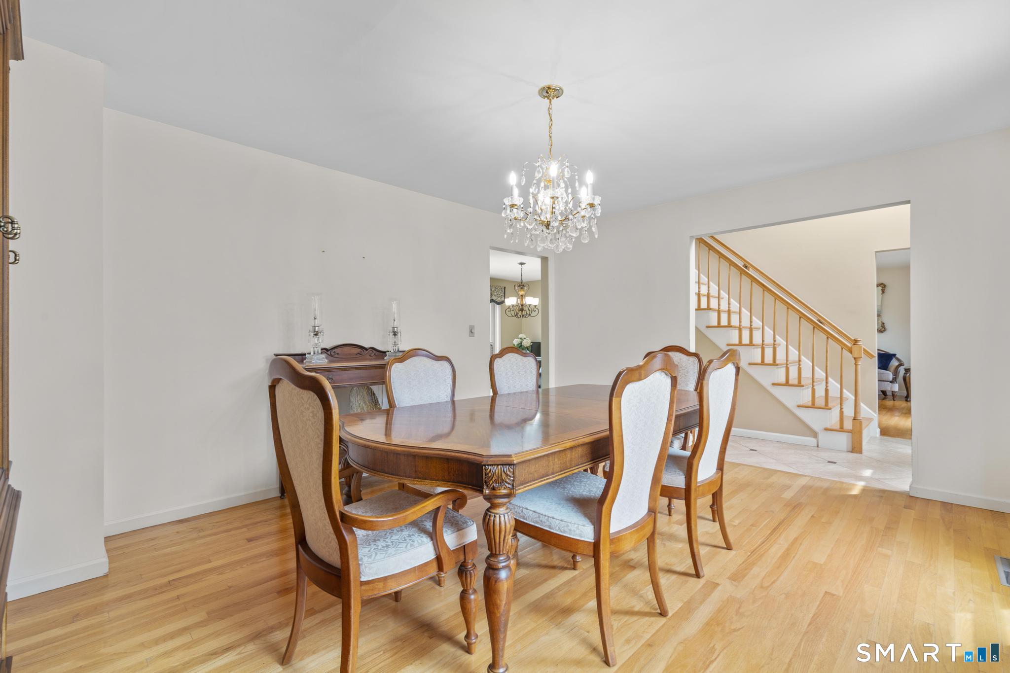 32 Justine Drive North Haven CT 06473