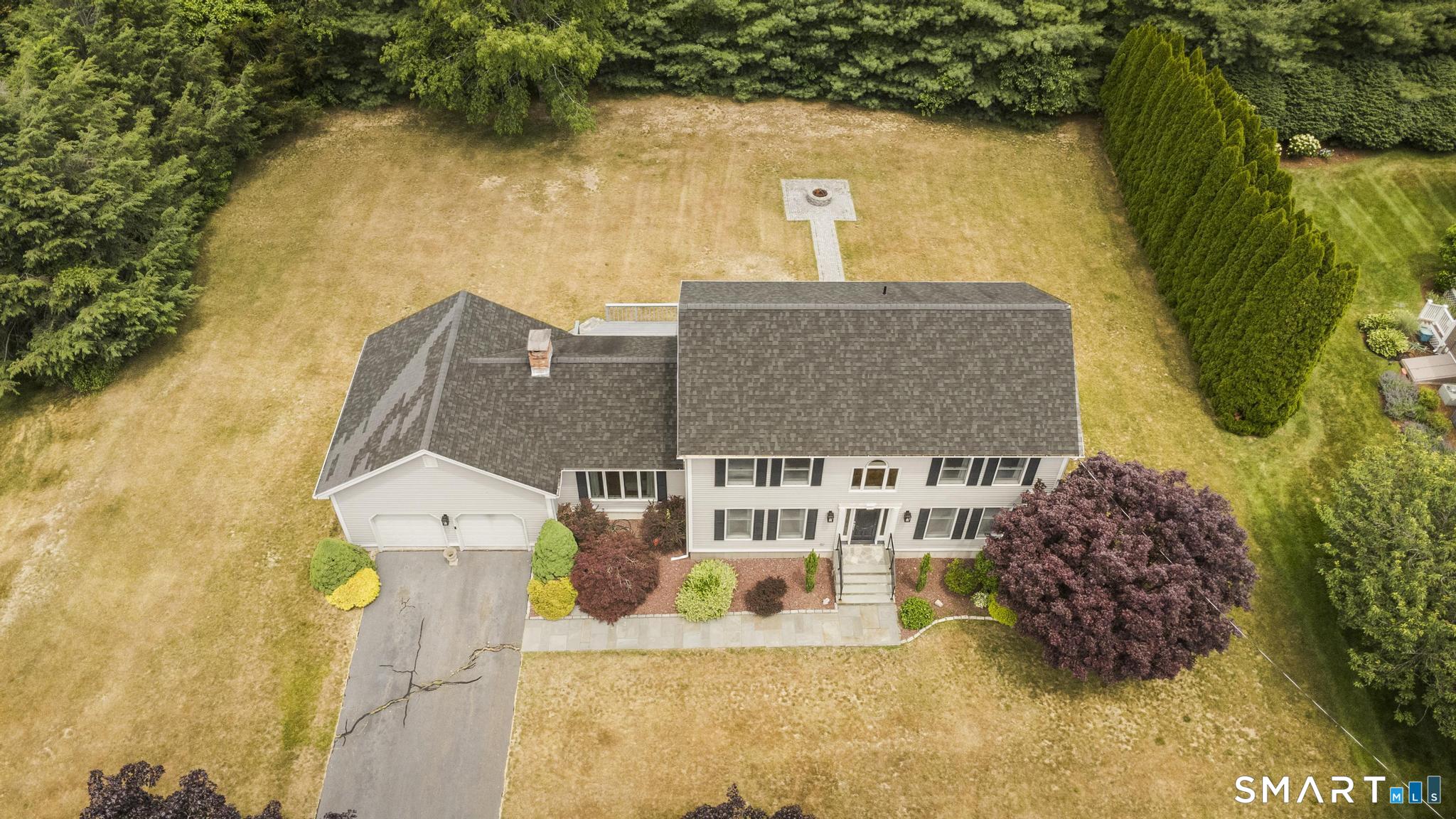 32 Justine Drive North Haven CT 06473