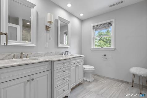 32 Justine Drive North Haven CT 06473