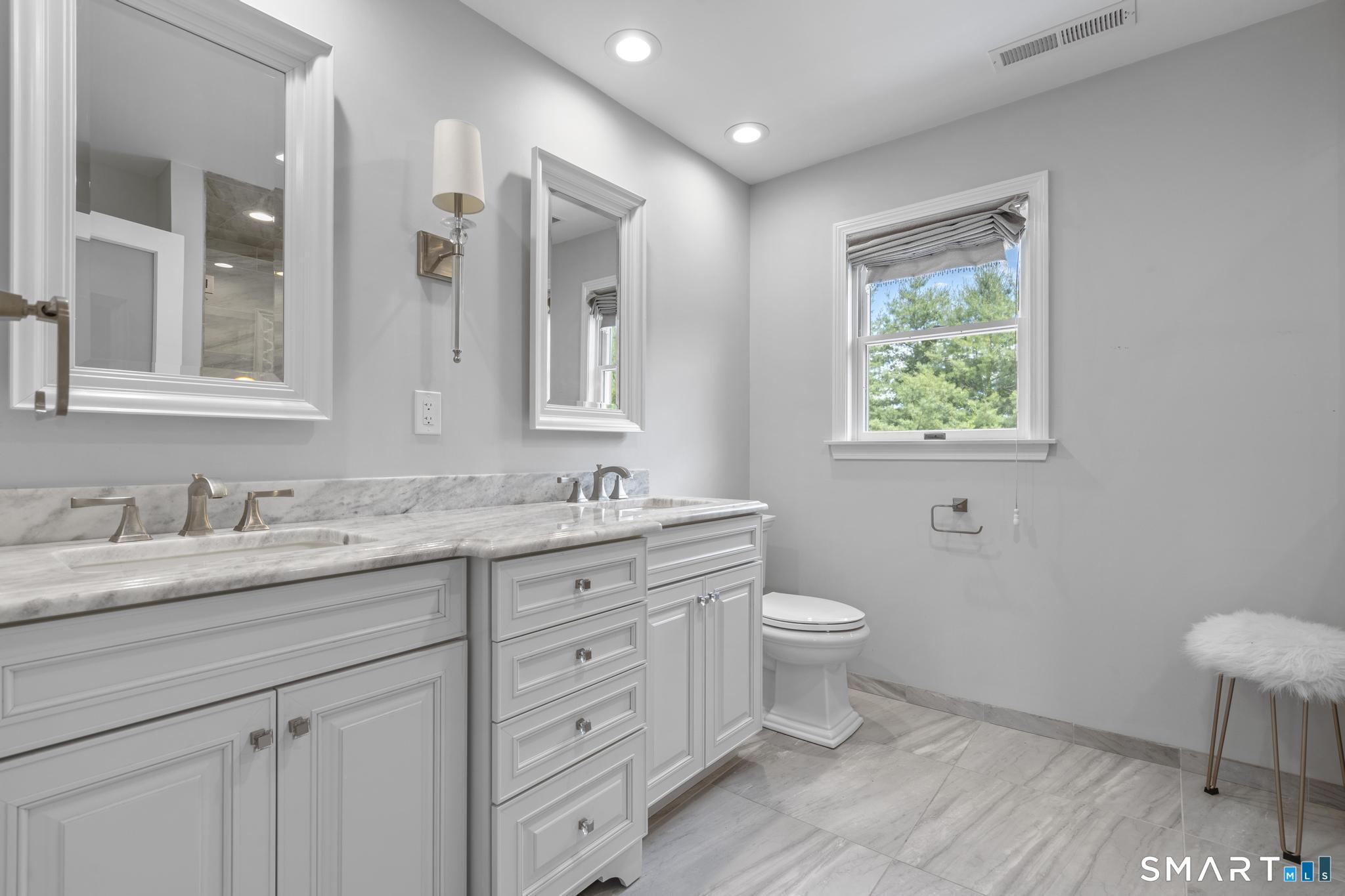 32 Justine Drive North Haven CT 06473