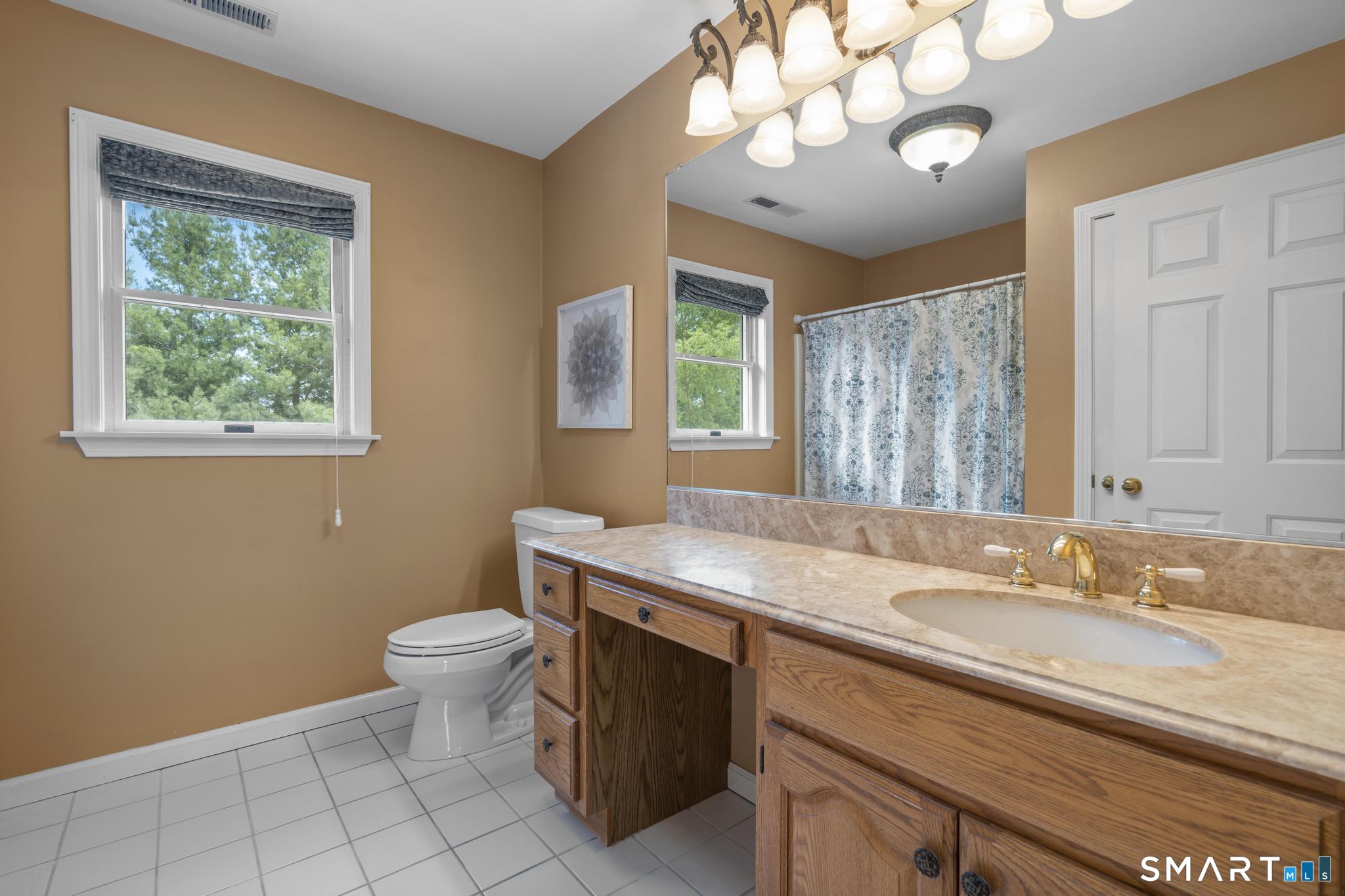 32 Justine Drive North Haven CT 06473