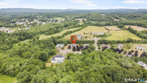 32 Justine Drive North Haven CT 06473
