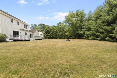 32 Justine Drive North Haven CT 06473