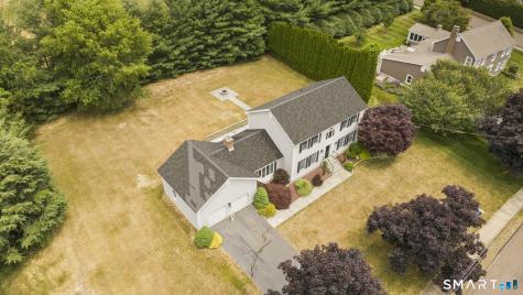 32 Justine Drive North Haven CT 06473
