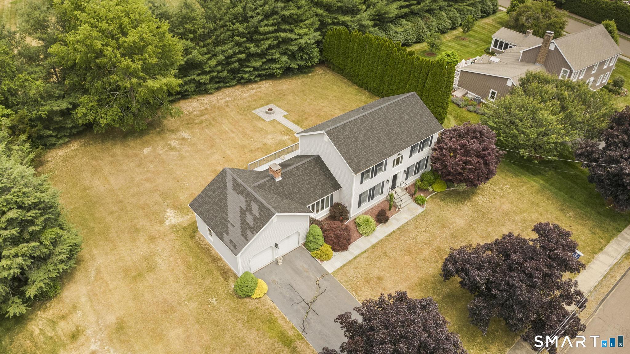 32 Justine Drive North Haven CT 06473