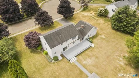 32 Justine Drive North Haven CT 06473