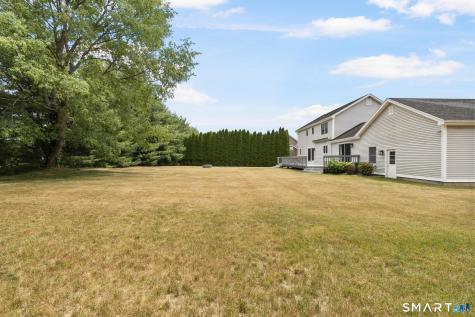 32 Justine Drive North Haven CT 06473