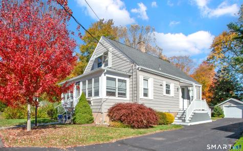 6 Willow Road Branford CT 06405