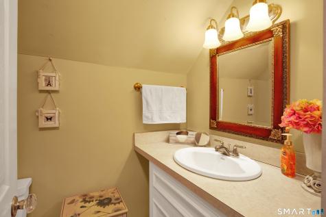 6 Willow Road Branford CT 06405
