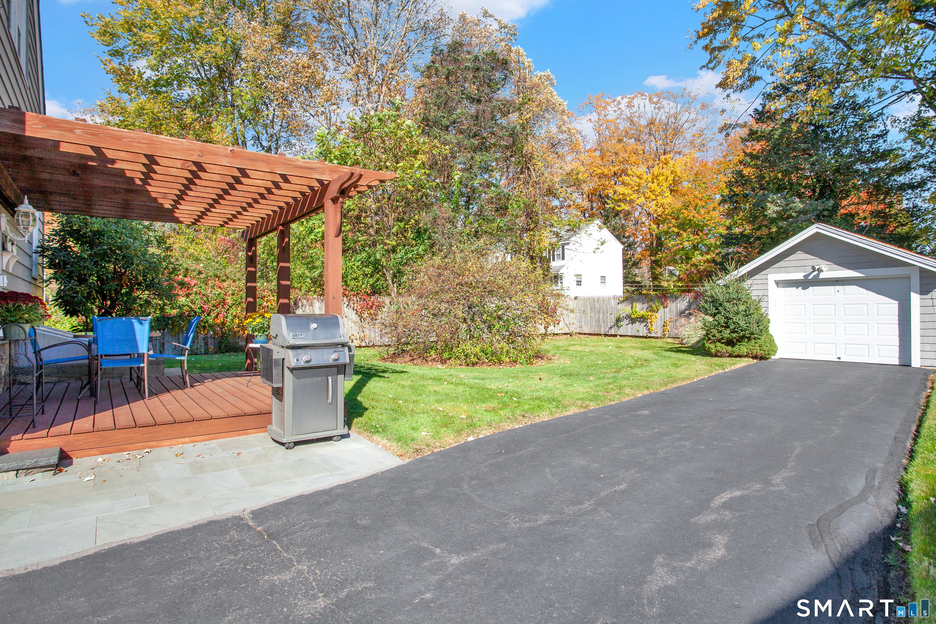 6 Willow Road Branford CT 06405