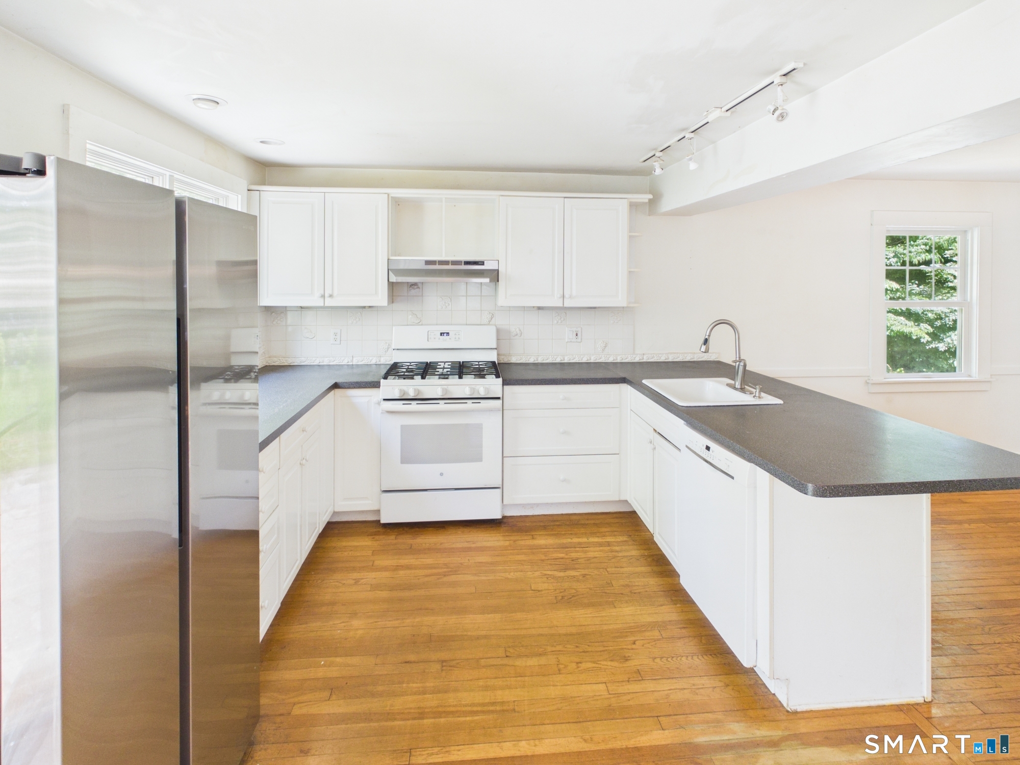 32 Liberty Street Madison CT 06443