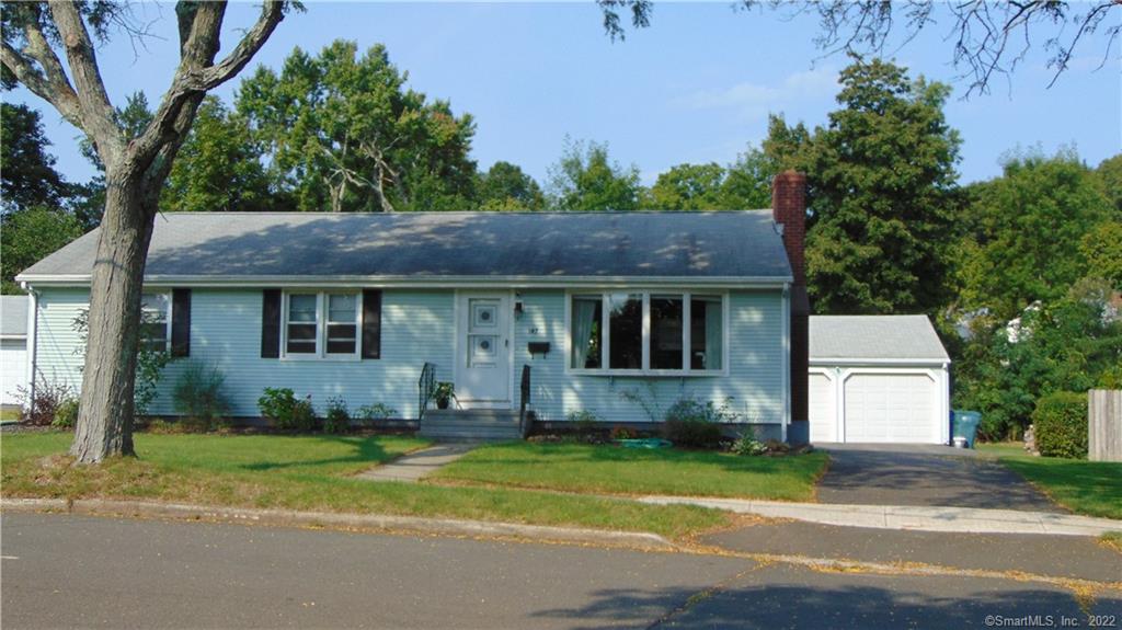 Hamden CT Real Estate MLS Number 170523418