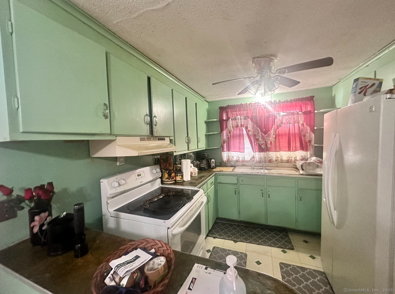 18 Walsh Street Bloomfield CT 06002