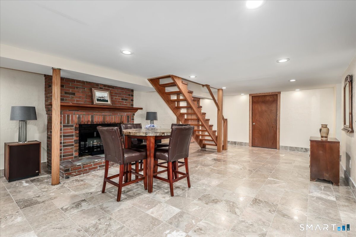 161 Derby Avenue Orange CT 06477