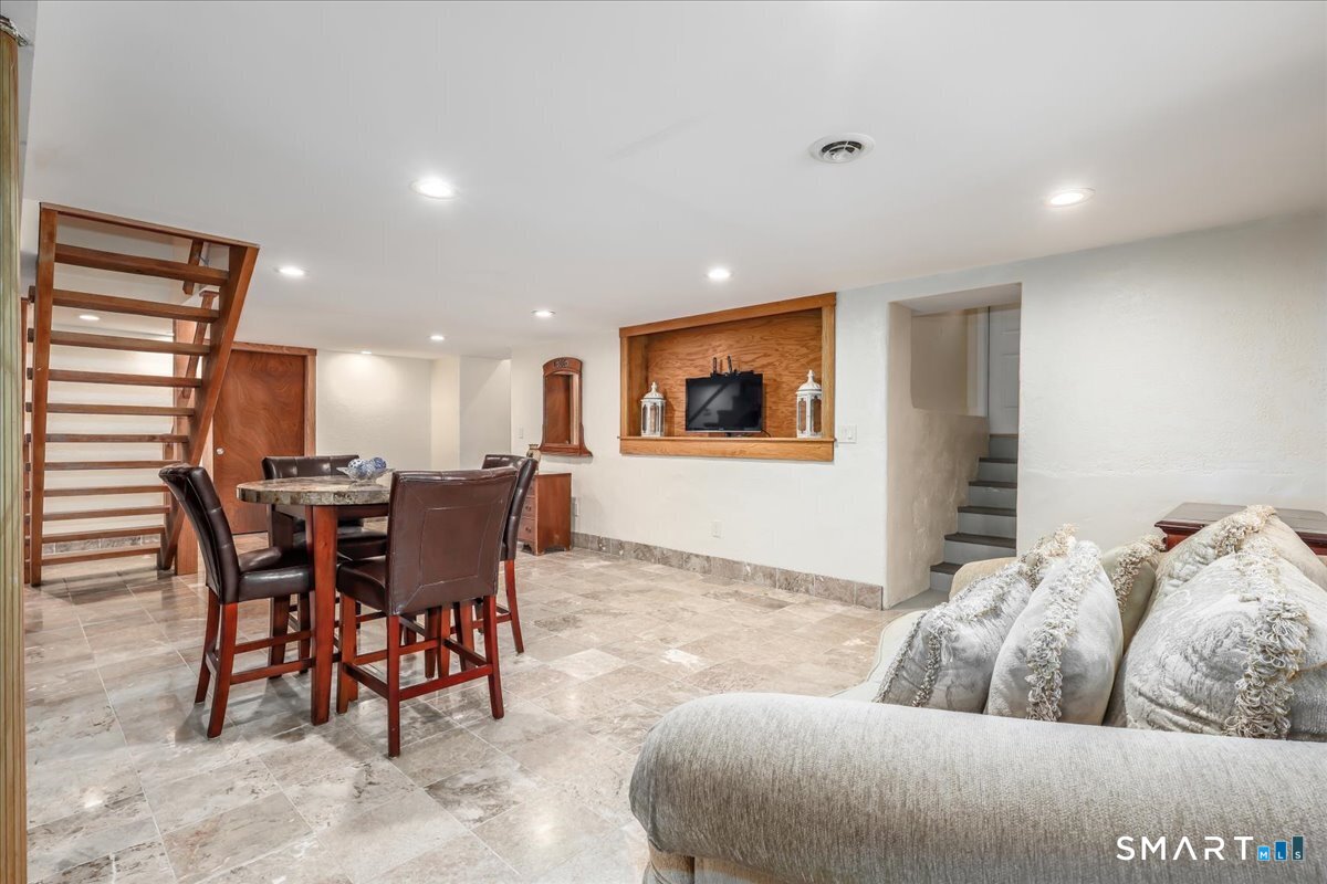 161 Derby Avenue Orange CT 06477