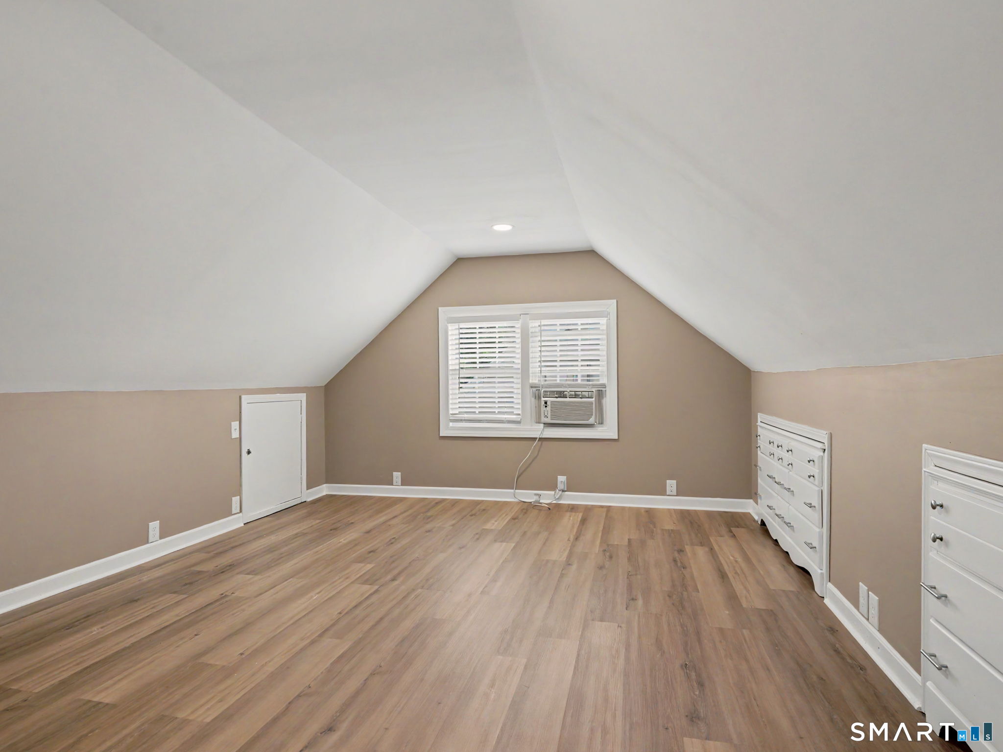 294 Burnsford Avenue Bridgeport CT 06606