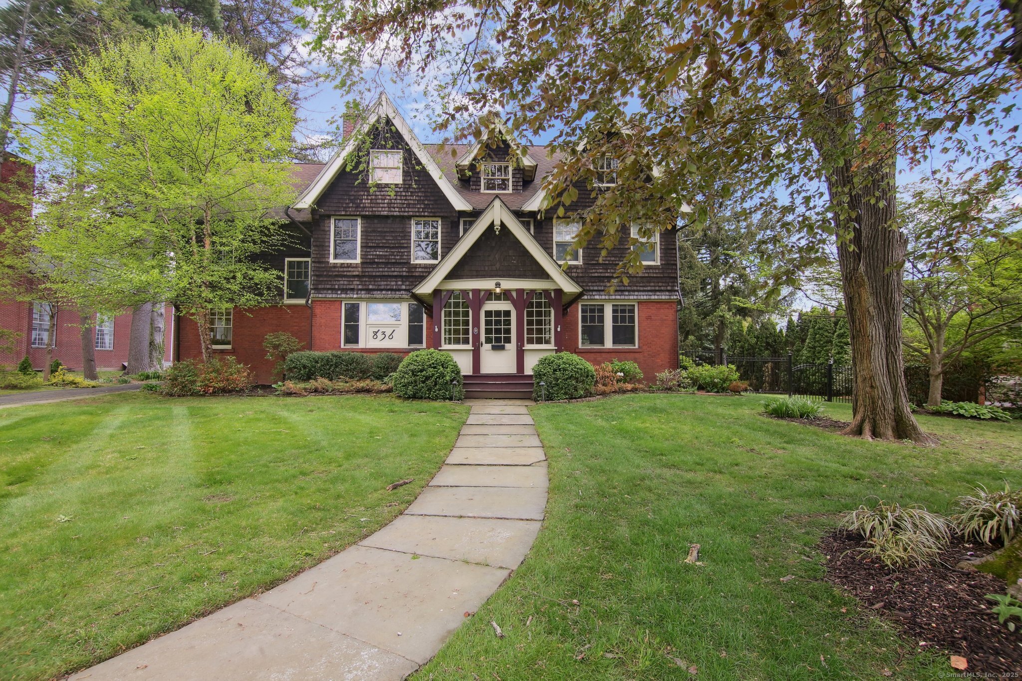 836 Prospect Avenue Hartford CT 06105