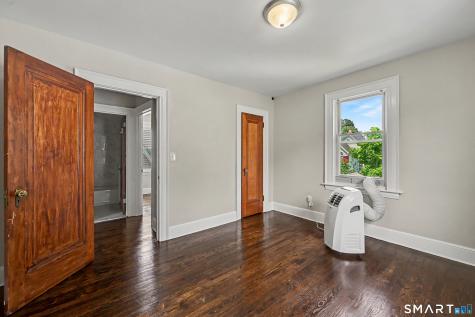 33 Maple Street West Haven CT 06516