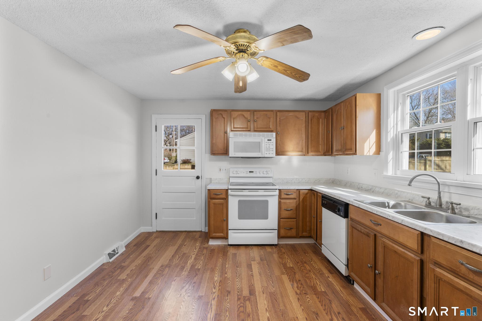 122 Newton Street Norwich CT 06360
