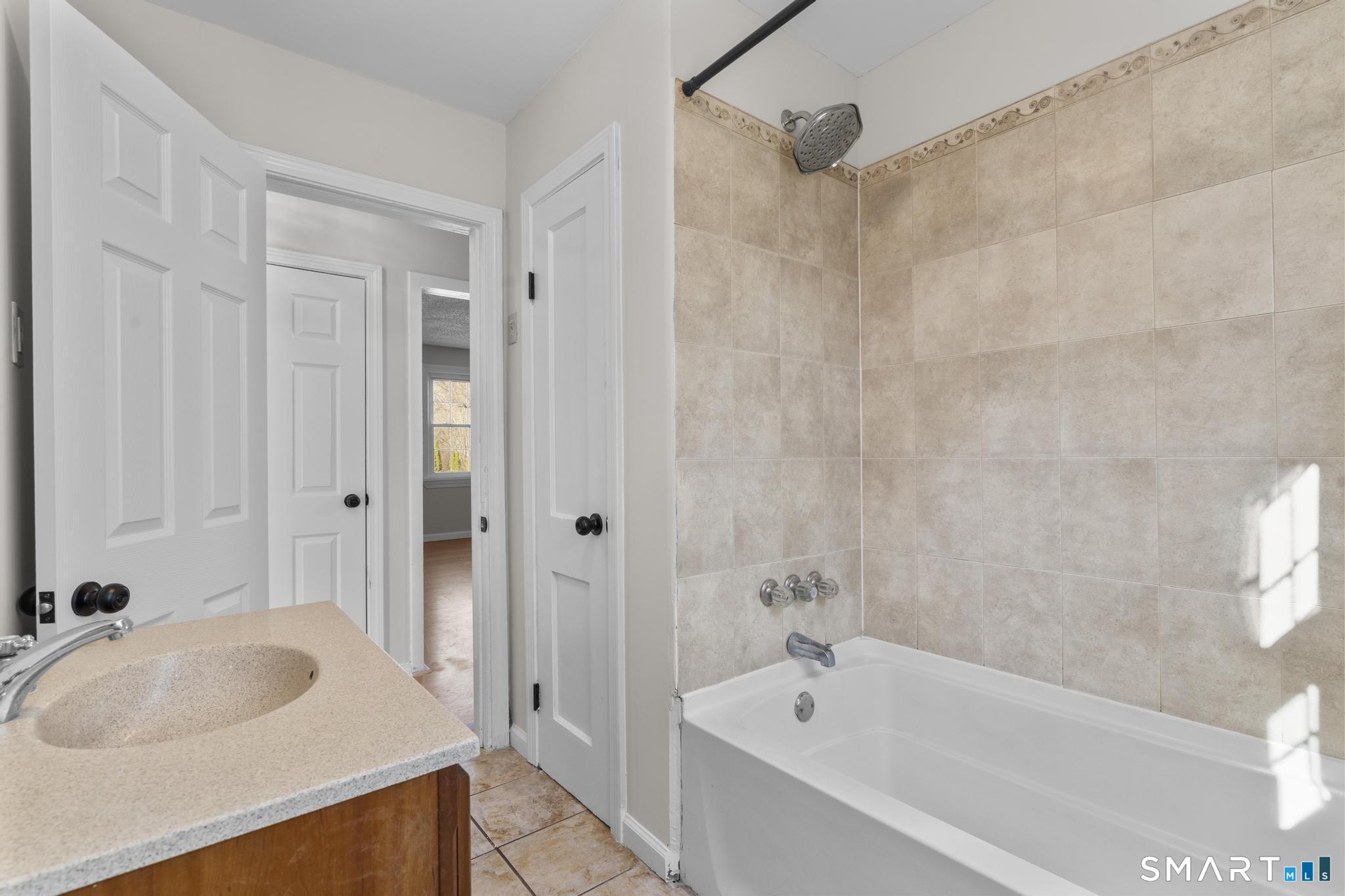 122 Newton Street Norwich CT 06360
