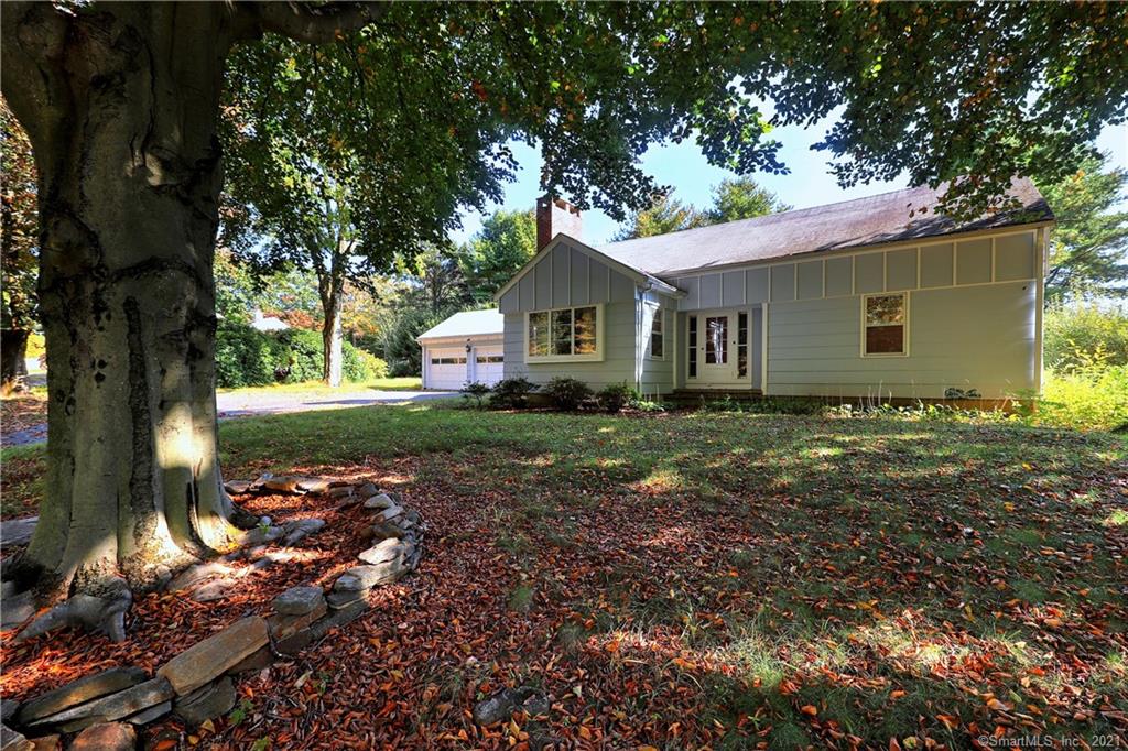 586 Huntington Street Shelton CT 06484